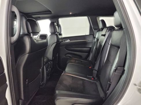 Used 2018 Jeep Grand Cherokee Altitude AWD/4WD image 15