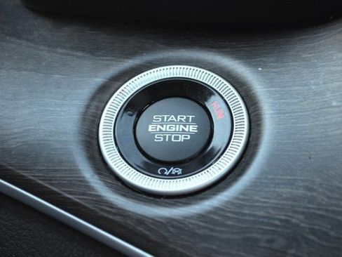 Used 2023 Jeep Grand Cherokee Altitude image 27