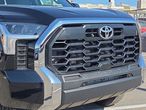 New 2026 Toyota Tundra SR5 image 7