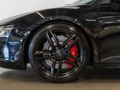 Used 2015 Audi R8 V10 w/ Full Leather Package image 21