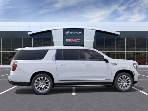 New 2026 GMC Yukon XL Denali w/ Advanced Technology Package RWD image 5