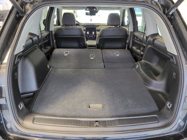 Used 2024 Jeep Grand Cherokee Limited w/ Luxury Tech Group II AWD/4WD image 37