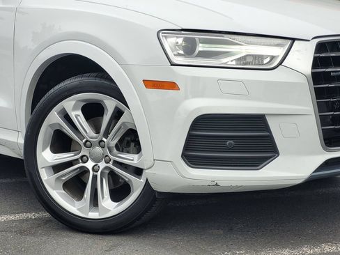 Used 2017 Audi Q3 2.0T Premium Plus w/ Premium Plus Package AWD/4WD image 4