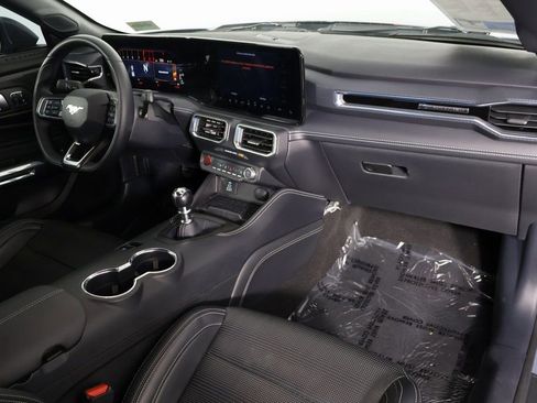Used 2024 Ford Mustang GT Premium image 8