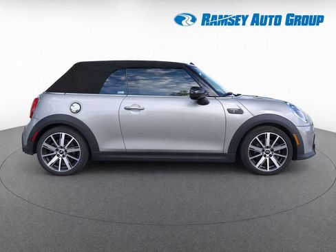 Used 2024 MINI Cooper S FWD image 8