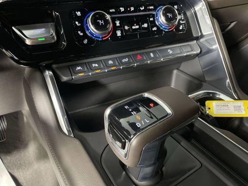 Used 2025 GMC Sierra 1500 Denali image 15