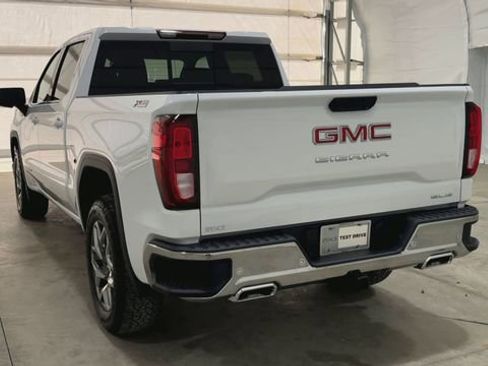 New 2026 GMC Sierra 1500 SLE w/ X31 Off-Road Package AWD/4WD image 7
