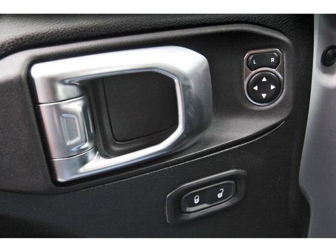 Used 2022 Jeep Wrangler Unlimited Sport AWD/4WD image 21