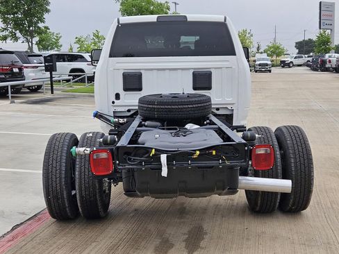 New 2026 RAM 3500 Tradesman AWD/4WD image 4