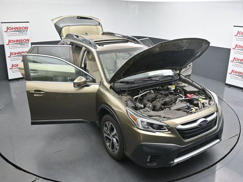 Used 2020 Subaru Outback Limited AWD/4WD image 25