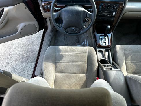 Used 2001 Subaru Outback Wagon image 39