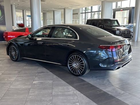 New 2026 Mercedes-Benz E 350 4MATIC Sedan image 7