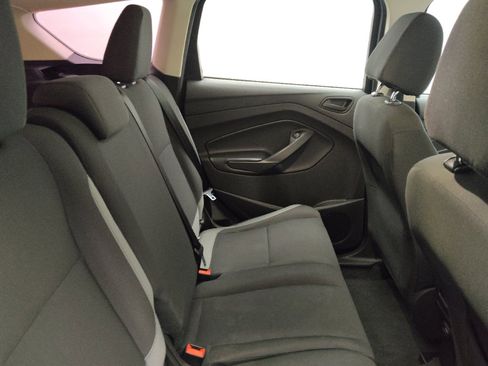 Used 2015 Ford Escape S image 19