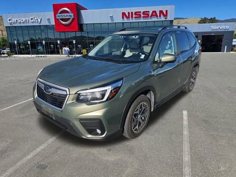 Used 2021 Subaru Forester Premium w/ Popular Package #1 image 3