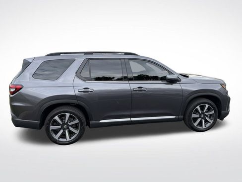 Used 2025 Honda Pilot Elite image 8