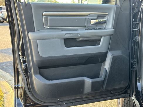 Used 2016 RAM 2500 Big Horn w/ Black Appearance Group image 14