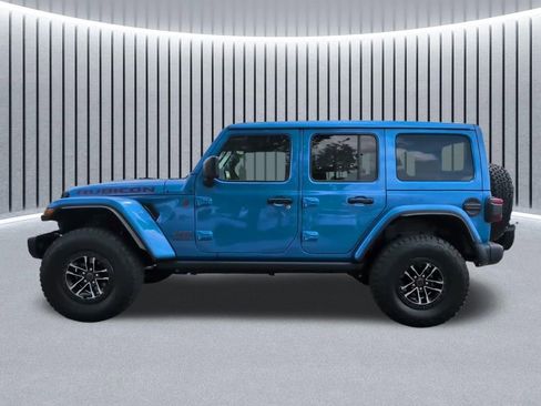 Used 2024 Jeep Wrangler Unlimited Rubicon AWD/4WD image 14