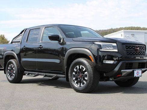 Used 2023 Nissan Frontier PRO-4X w/ Pro Convenience Package AWD/4WD image 3