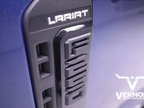 New 2026 Ford F250 Lariat w/ Black Appearance Package image 44