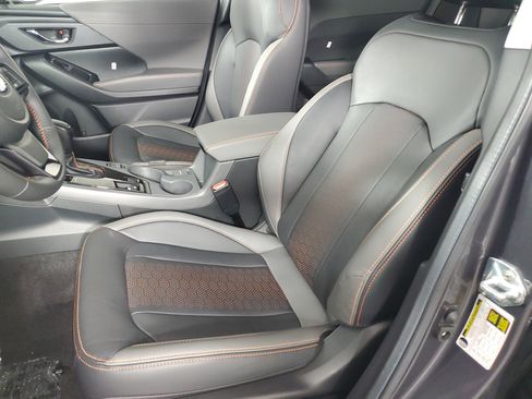 Used 2025 Subaru Crosstrek 2.5i Limited w/ Crosstrek Mirror Package image 12