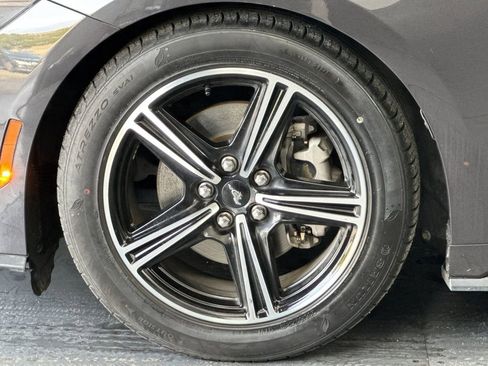 Used 2024 Ford Mustang Premium image 23