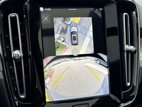 New 2026 Volvo XC40 B4 Plus w/ Climate Package image 22