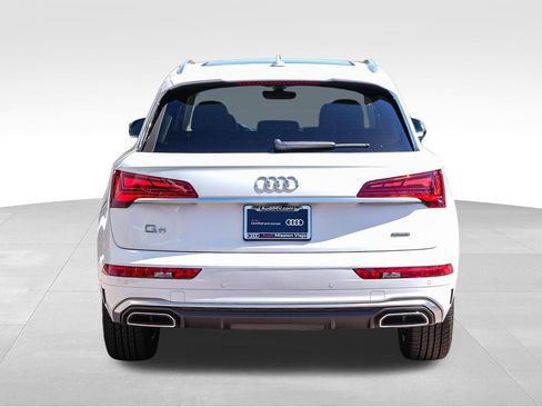 Certified 2023 Audi Q5 2.0T Premium w/ Convenience Package AWD/4WD image 9