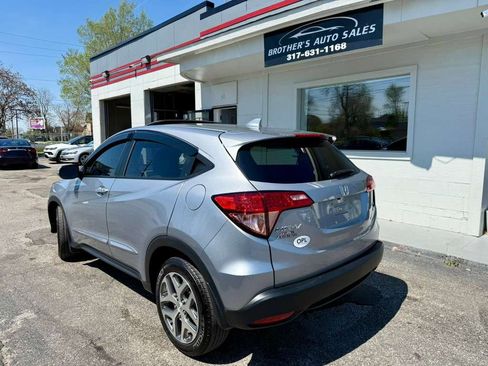 Used 2018 Honda HR-V EX image 11