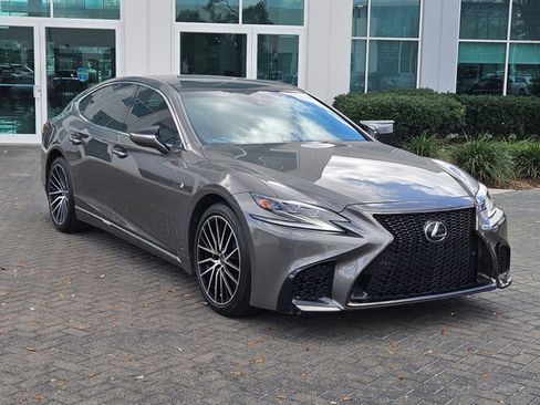 Used 2018 Lexus LS 500 F Sport w/ Accessory Package (Z2) image 3