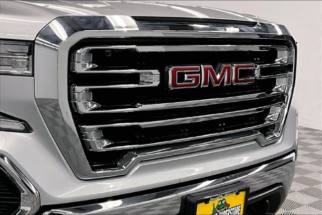 Used 2021 GMC Sierra 1500 SLT w/ SLT Premium Package AWD/4WD image 32