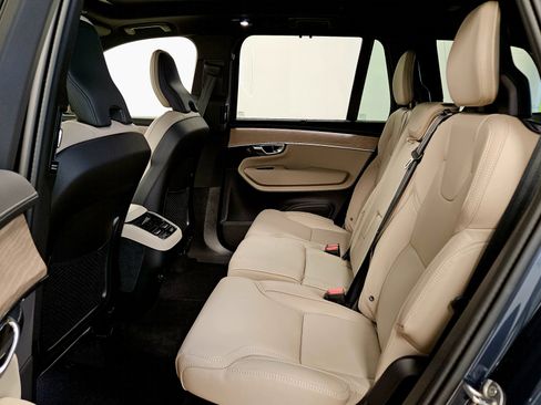 New 2026 Volvo XC90 B6 Ultra w/ Protection Package AWD/4WD image 12