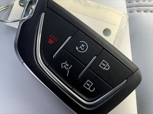 New 2026 Cadillac Optiq Sport 1 image 37