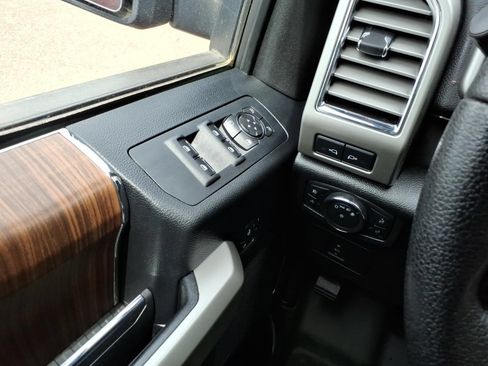 Used 2016 Ford F150 Lariat AWD/4WD image 25