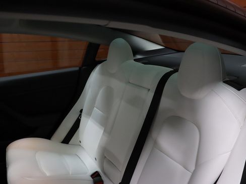 Used 2023 Tesla Model 3 Standard Range image 71