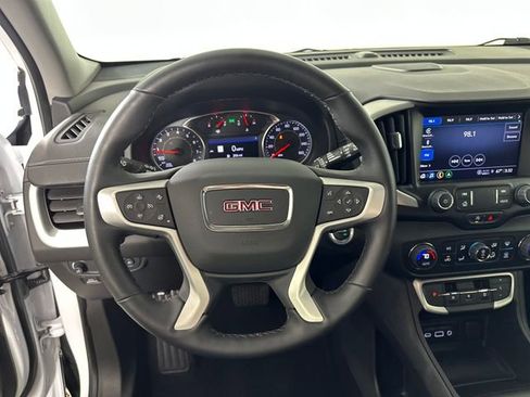 Used 2023 GMC Terrain SLT w/ Infotainment Package II image 14