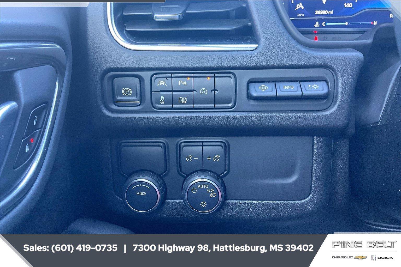 Used 2024 Chevrolet Tahoe Premier RWD image 23