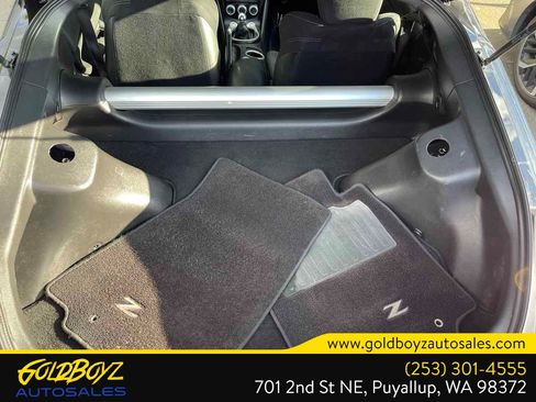 Used 2017 Nissan 370Z Coupe RWD image 25