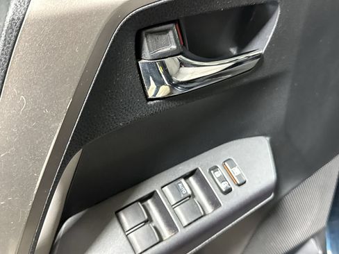 Used 2018 Toyota RAV4 XLE w/ Plus Extra Value Package AWD/4WD image 21