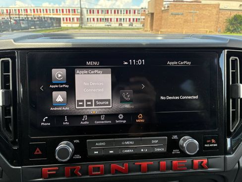 Used 2026 Nissan Frontier PRO-4X AWD/4WD image 16