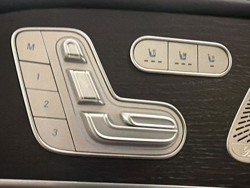 Used 2025 Mercedes-Benz GLE 350 4MATIC image 17