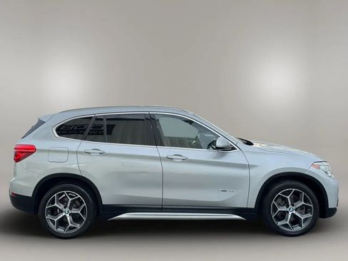 Used 2017 BMW X1 sDrive28i w/ Premium Package FWD image 4