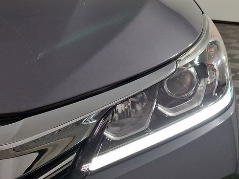 Used 2016 Honda Accord EX-L image 12