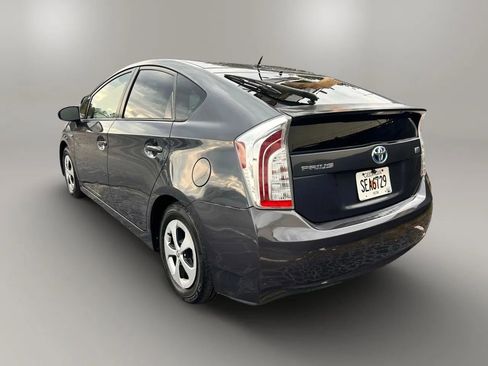 Used 2014 Toyota Prius One image 7