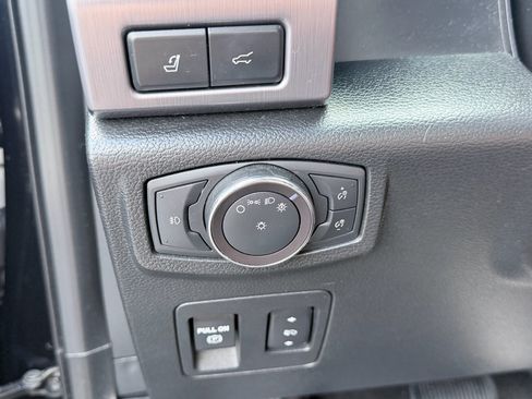 Used 2019 Ford Expedition Platinum RWD image 13