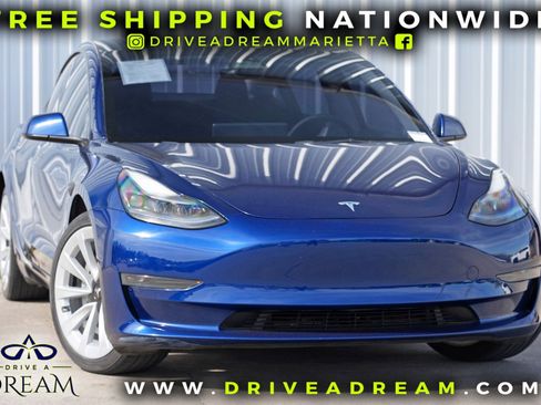 Used 2023 Tesla Model 3 Standard Range image 2