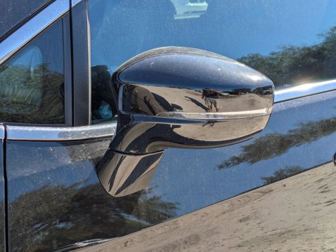 New 2026 Chrysler Pacifica Select image 11