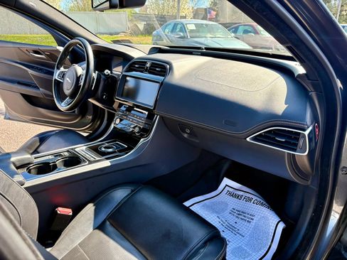 Used 2018 Jaguar XE S AWD/4WD image 23
