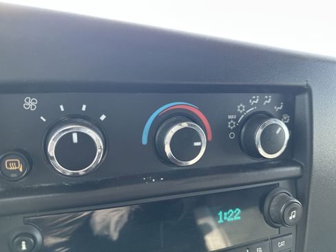 Used 2024 GMC Savana 2500 w/ Driver Convenience Package image 18