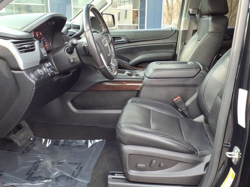 Used 2016 GMC Yukon XL SLT image 15