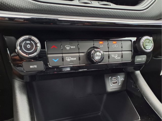 New 2026 Jeep Compass Latitude AWD/4WD image 28